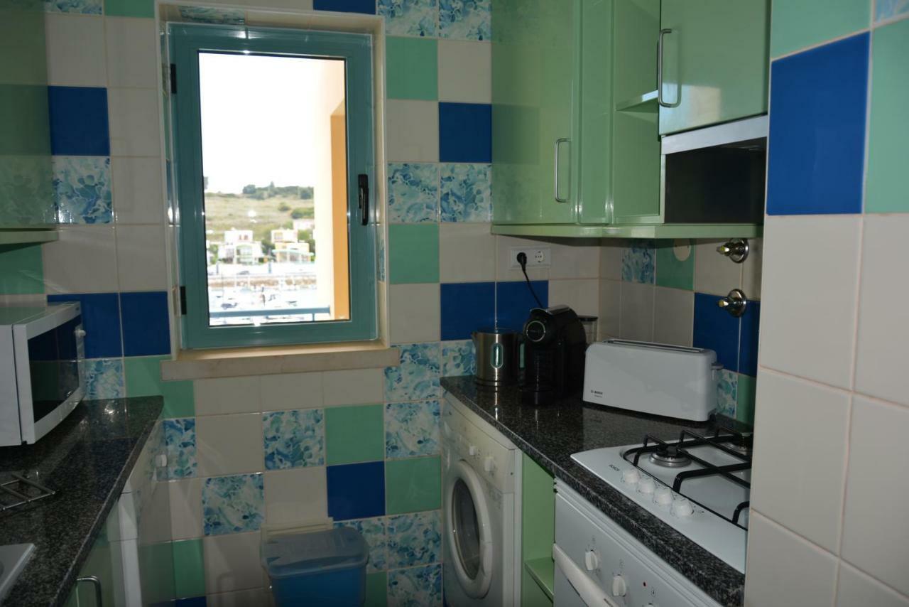 אלבופיירה Stunning Apartment With Marina Views מראה חיצוני תמונה