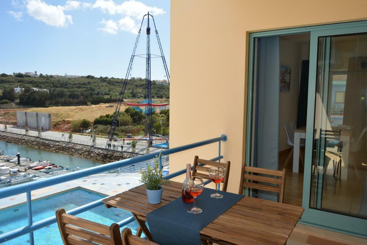 אלבופיירה Stunning Apartment With Marina Views מראה חיצוני תמונה