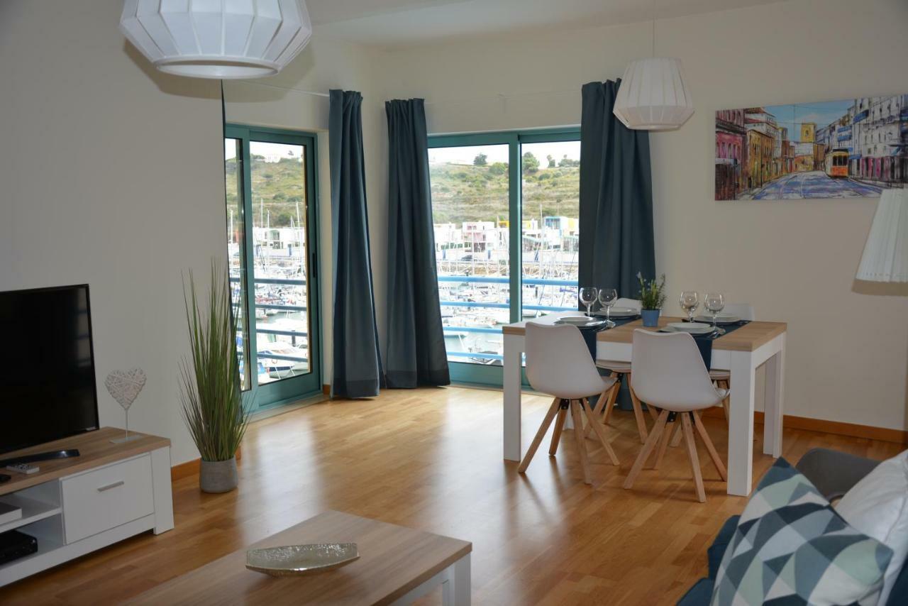 אלבופיירה Stunning Apartment With Marina Views מראה חיצוני תמונה